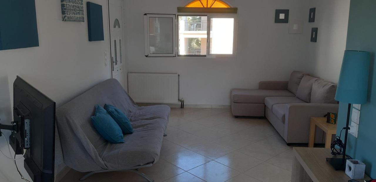 شقة Theasis House Khelmáta المظهر الخارجي الصورة